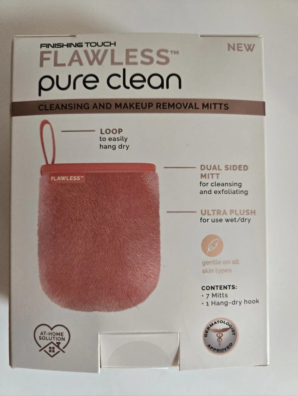 Finishing Touch Flawless Pure Clean Makeup Removal Mitt - Coral Pink